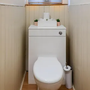 Apartment Cosy And Modern In, Edinburgh
