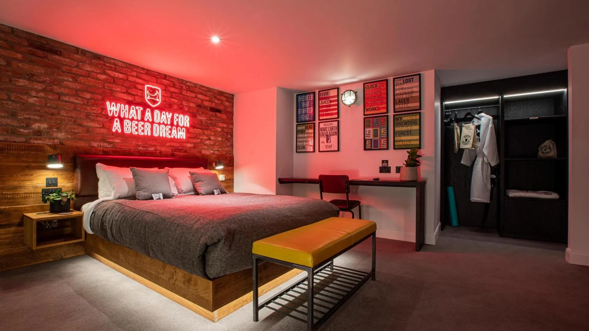 Hotel Brewdog Doghouse Edimburgo Regno Unito